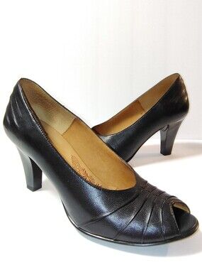Sofft Women's Classic Black Peep-Toe Heel Leather Pumps Black 9